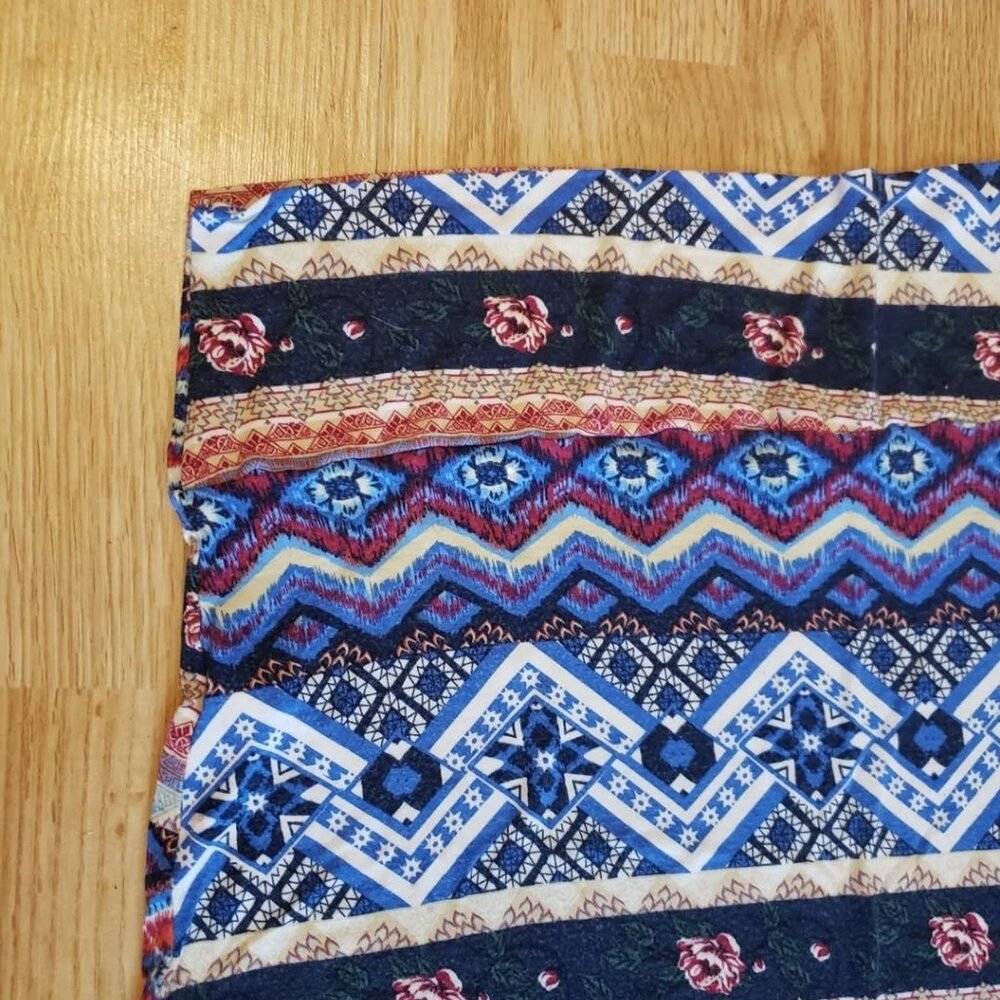 Pretty XL boho Navajo skirt in the softest, comfiest style. - Picture 3 of 10